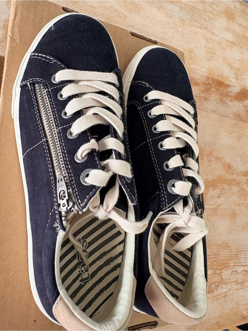 Taos Black Canvas Lace-Up Sneakers with Cream Laces
